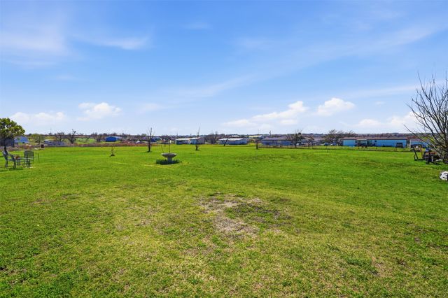 9121 Montana Street, Joshua, TX 76058