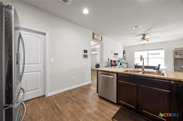 113 Rochester Lane, Hutto, TX 78634