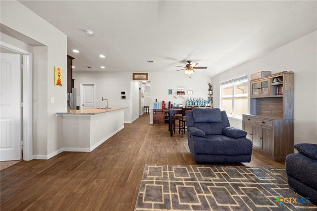 113 Rochester Lane, Hutto, TX 78634