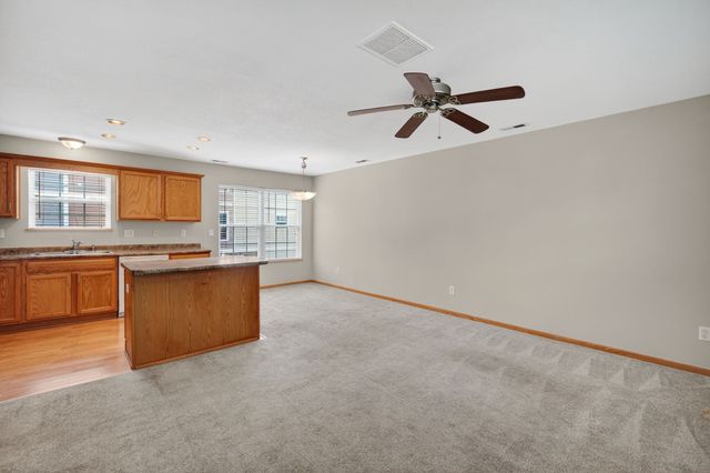 15218 Greenbelt Drive, Urbandale, IA 50323