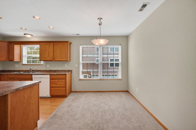 15218 Greenbelt Drive, Urbandale, IA 50323