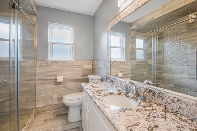 21895 Preserve Court, Macomb Twp, MI 48042