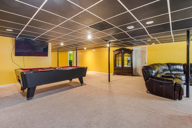 21895 Preserve Court, Macomb Twp, MI 48042