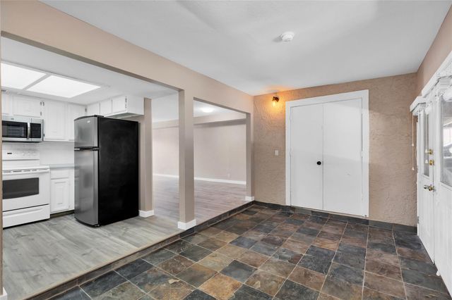 3607 Las Colinas DR B, Austin, TX 78731