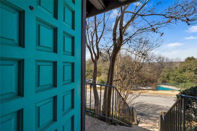 3607 Las Colinas DR B, Austin, TX 78731
