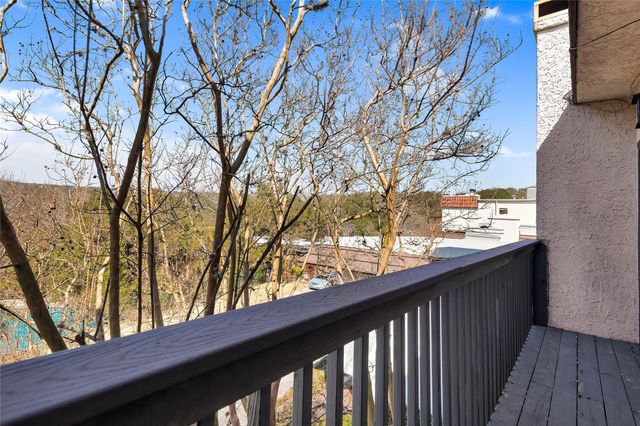 3607 Las Colinas DR B, Austin, TX 78731