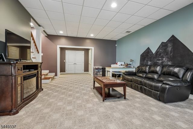 74 Anderson Hill Rd, Bernardsville Boro, NJ 07924