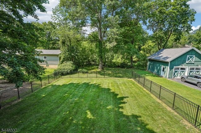 74 Anderson Hill Rd, Bernardsville Boro, NJ 07924