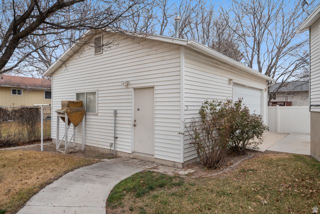 4064 W AQUARIUS CIR, Salt Lake City, UT 84118