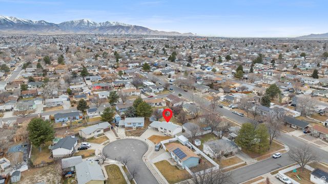 4064 W AQUARIUS CIR, Salt Lake City, UT 84118