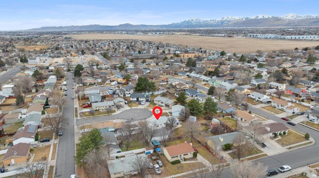 4064 W AQUARIUS CIR, Salt Lake City, UT 84118