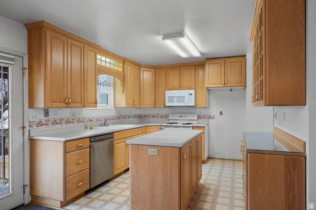 4064 W AQUARIUS CIR, Salt Lake City, UT 84118