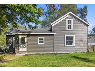 2015 2nd Street, Eau Claire, WI 54703