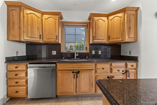 411 S Lafayette Street, Dearborn, MI 48124