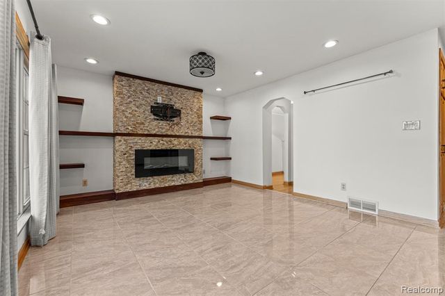 411 S Lafayette Street, Dearborn, MI 48124