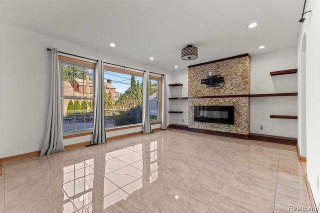 411 S Lafayette Street, Dearborn, MI 48124