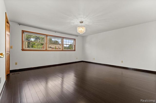 411 S Lafayette Street, Dearborn, MI 48124