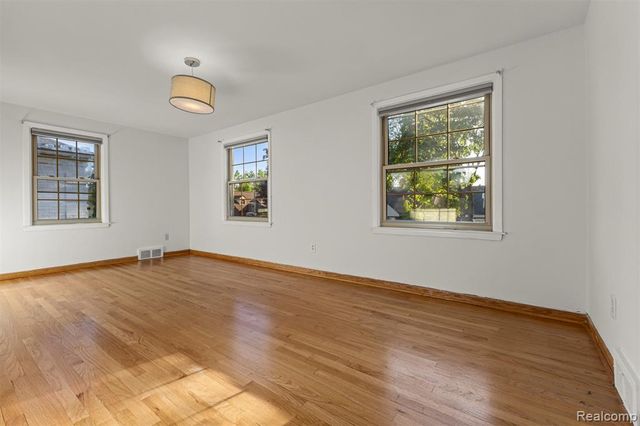 411 S Lafayette Street, Dearborn, MI 48124
