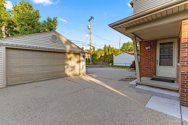 411 S Lafayette Street, Dearborn, MI 48124