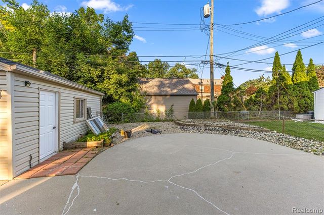 411 S Lafayette Street, Dearborn, MI 48124