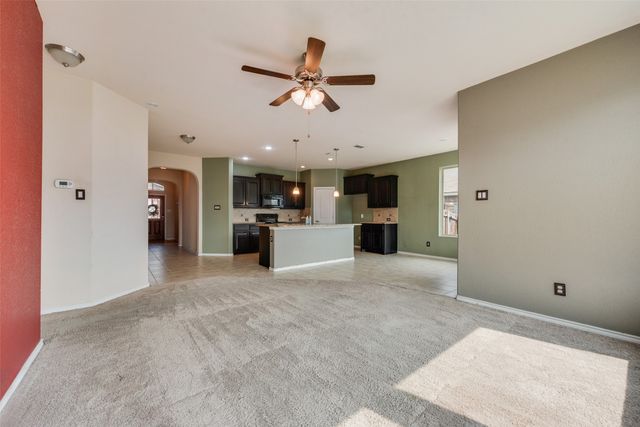 1733 Falling Star Drive, Fort Worth, TX 76052