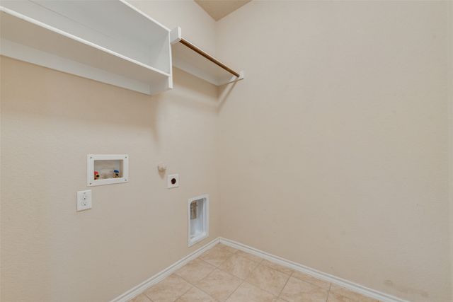 1733 Falling Star Drive, Fort Worth, TX 76052