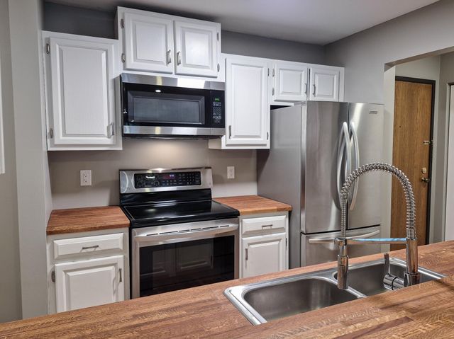 4625 Minnetonka Boulevard 205, Saint Louis Park, MN 55416