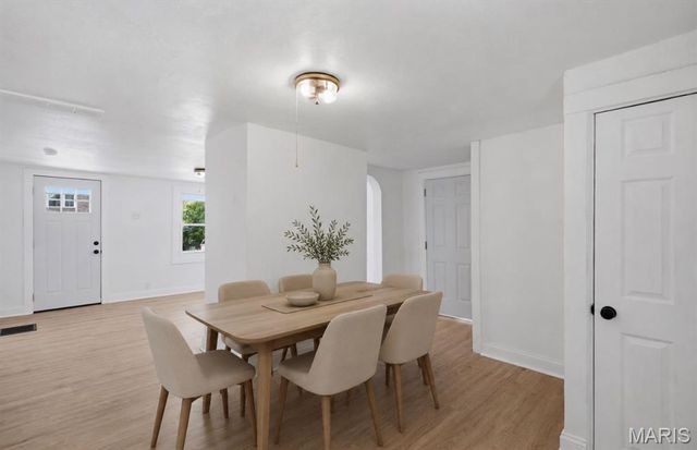7721 W Ranken Avenue, Richmond Heights, MO 63117