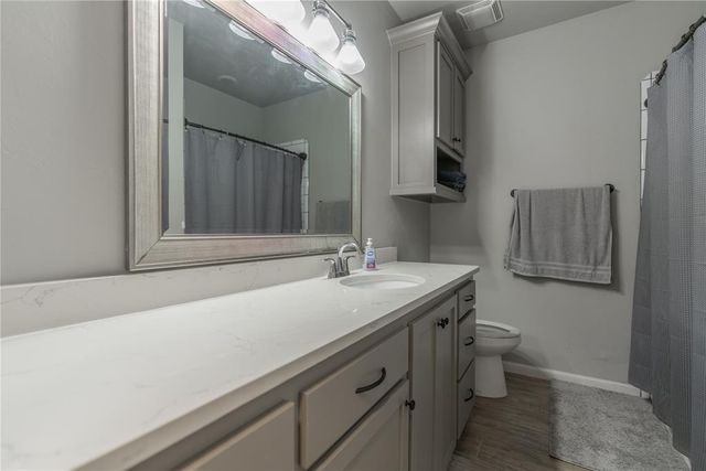 11216 SW 42nd Court, Mustang, OK 73064