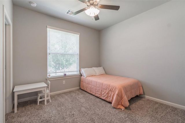 11216 SW 42nd Court, Mustang, OK 73064