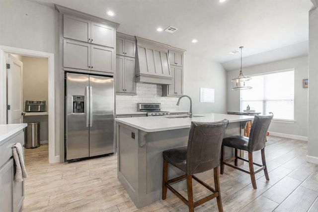 11216 SW 42nd Court, Mustang, OK 73064