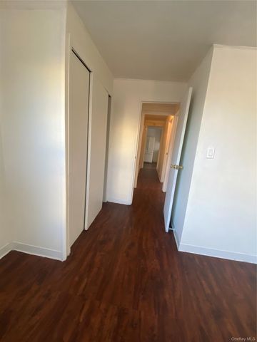 6728 FOREST AVE, Ridgewood, NY 11385