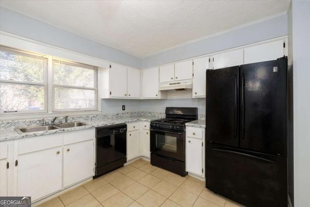 929 Glynn Oaks Drive, Clarkston, GA 30021