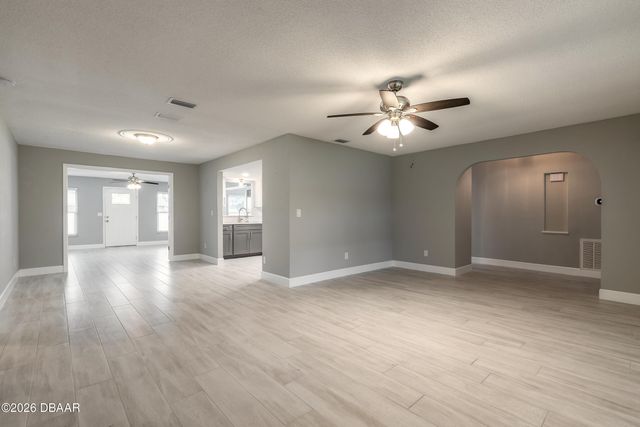 2509 Milton Avenue, New Smyrna Beach, FL 32168