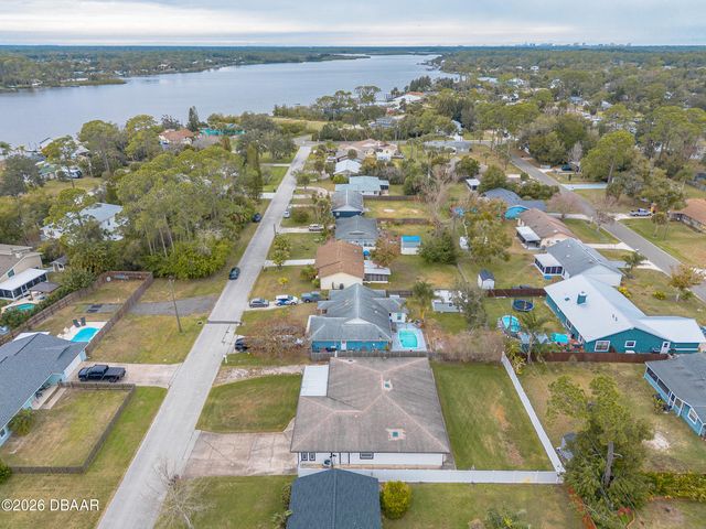2509 Milton Avenue, New Smyrna Beach, FL 32168