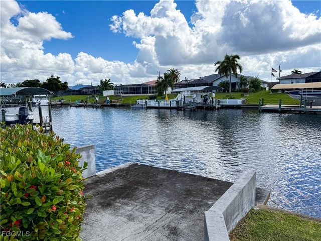 1136 SE 32nd ST, Cape Coral, FL 33904