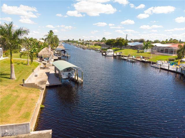 1136 SE 32nd ST, Cape Coral, FL 33904