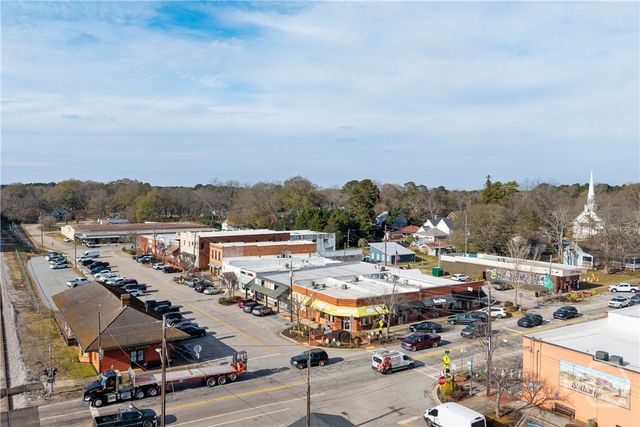 235 First Street, Statham, GA 30666