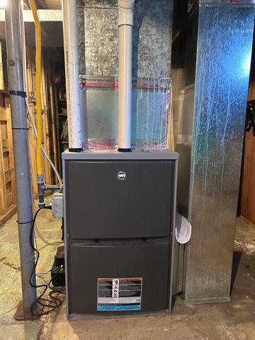 14 North Bend Street, Peru, NY 12972