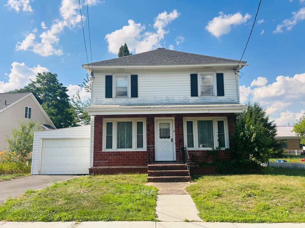 14 North Bend Street, Peru, NY 12972