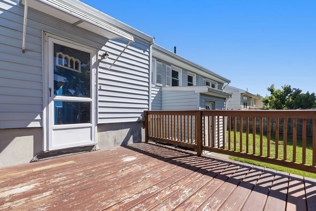 15 Carol Ann Rd, Peabody, MA 01960