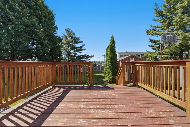 15 Carol Ann Rd, Peabody, MA 01960
