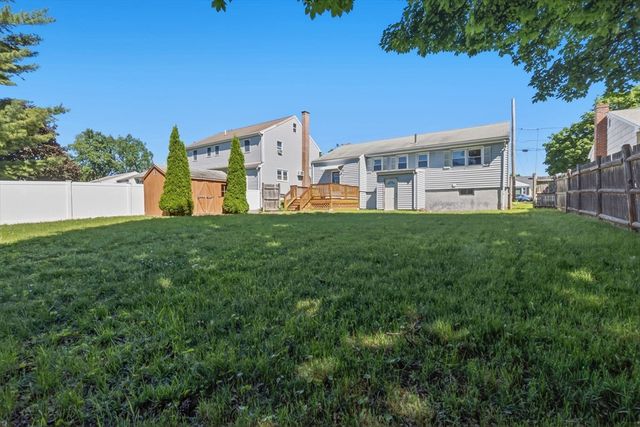 15 Carol Ann Rd, Peabody, MA 01960