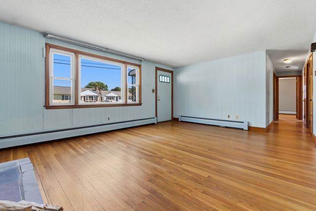 15 Carol Ann Rd, Peabody, MA 01960