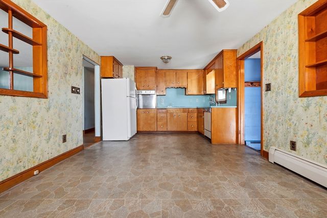 15 Carol Ann Rd, Peabody, MA 01960