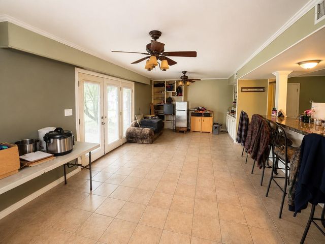 2912 Avenue K, Bay City, TX 77414