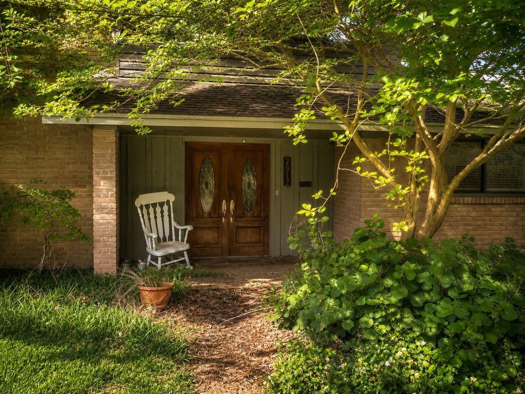 2912 Avenue K, Bay City, TX 77414