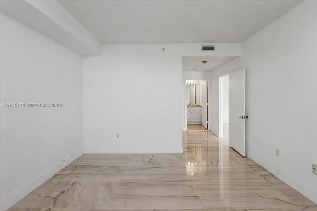 2475 Brickell Ave 704, Miami, FL 33129