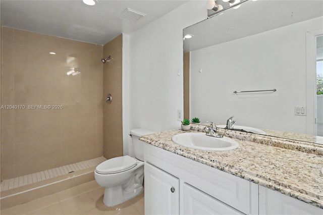 2475 Brickell Ave 704, Miami, FL 33129