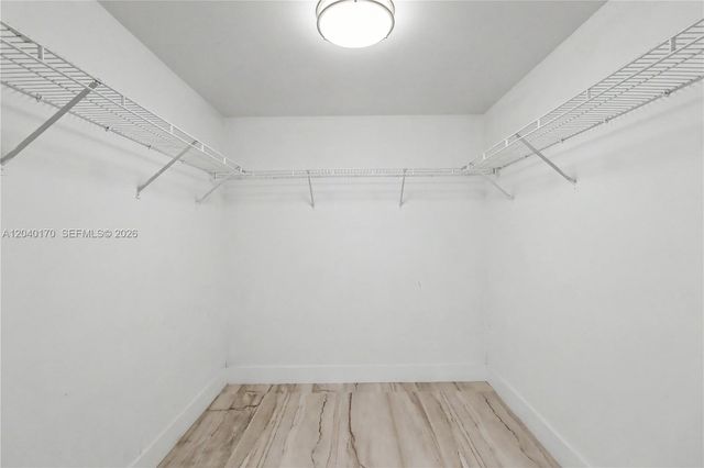 2475 Brickell Ave 704, Miami, FL 33129